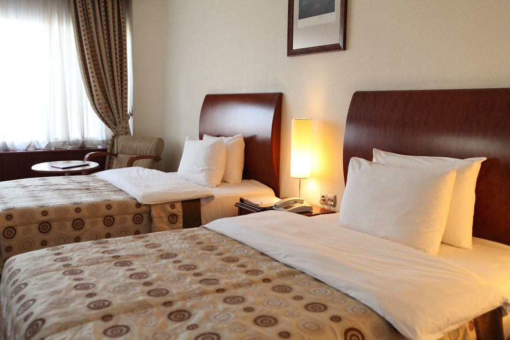 Surmeli Adana Hotel Esterno foto
